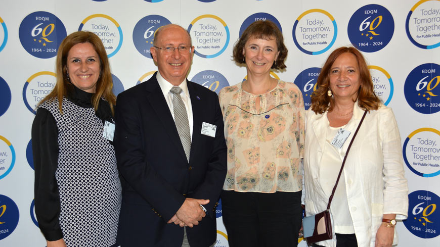 De gauche à droite : Dr Marija Malešević, Pr Salvador Cañigueral Folcará, Mme Cathie Vielle, Dr Eugenia Cogliandro (respectivement deuxième Vice-présidente, Président, Secrétaire et première Vice-présidente de l’EPC)